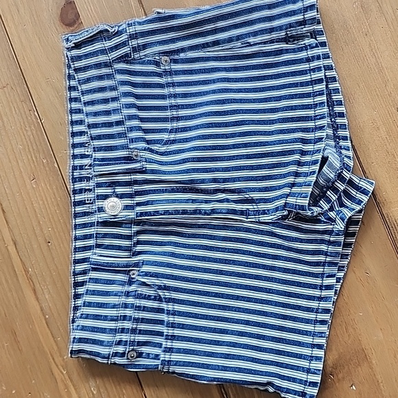 American Eagle Next Level Stretch Striped Shorts - 6 - Picture 1 of 8